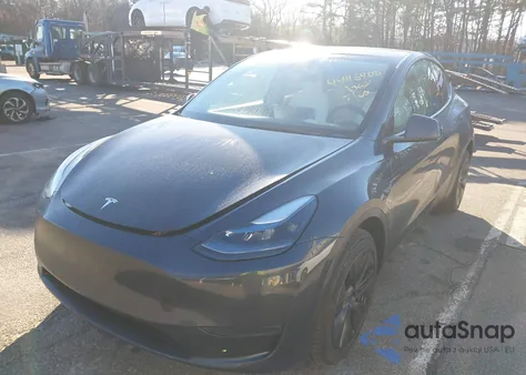 2024 Tesla Model Y Long Range Dual Motor All-Wheel Drive from USA, damaged, VIN 7SAYGDEE0RA331282